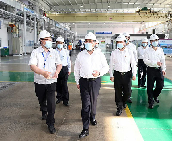 李強(qiáng)在遼寧調(diào)研時強(qiáng)調(diào) 大力優(yōu)化營商環(huán)境 增強(qiáng)發(fā)展動力活力 推動?xùn)|北全面振興取得新突破